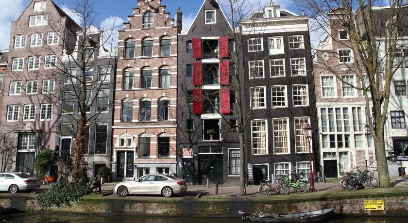 Amsterdam Downtown Hotel Canal View