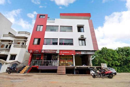 Hotel RW International in Hingoli, India