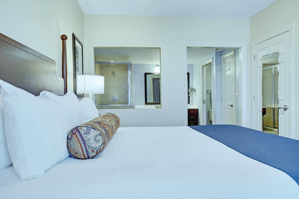 Club Wyndham Old Town Alexandria - photo 9