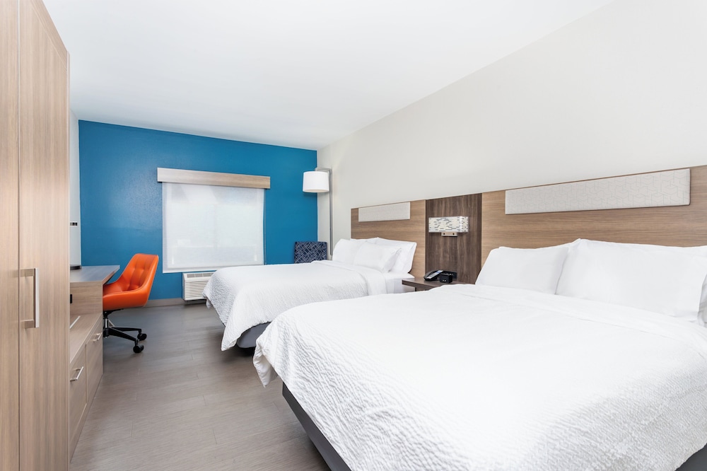 Holiday Inn Express & Suites Lancaster by IHG - photo 29
