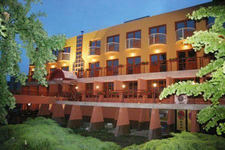 Hotel Minerva — hotel in Mosonmagyarovar