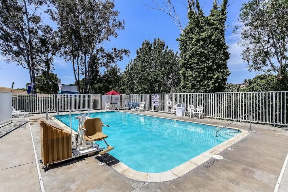 Super 8 by Wyndham Livermore - photo 16