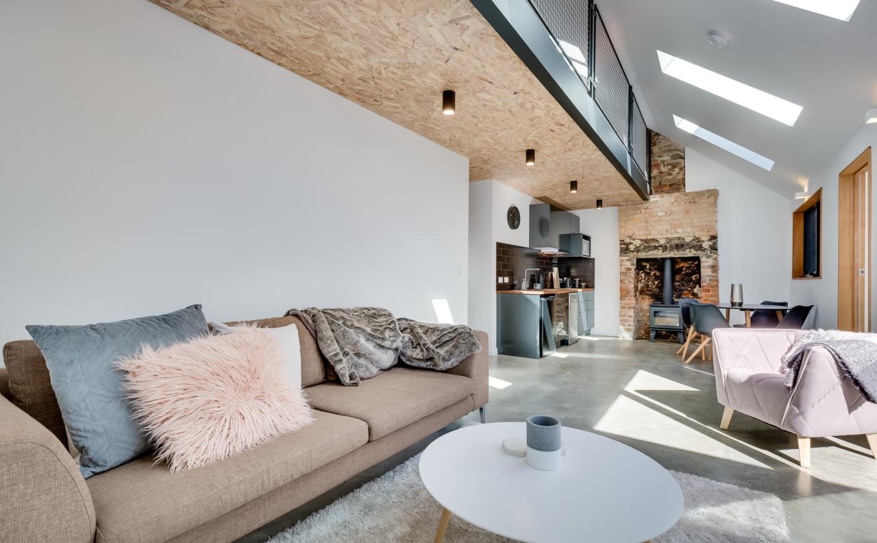 White Room Apartments — 5-Star Luxury Hotel in Hobart, Australia