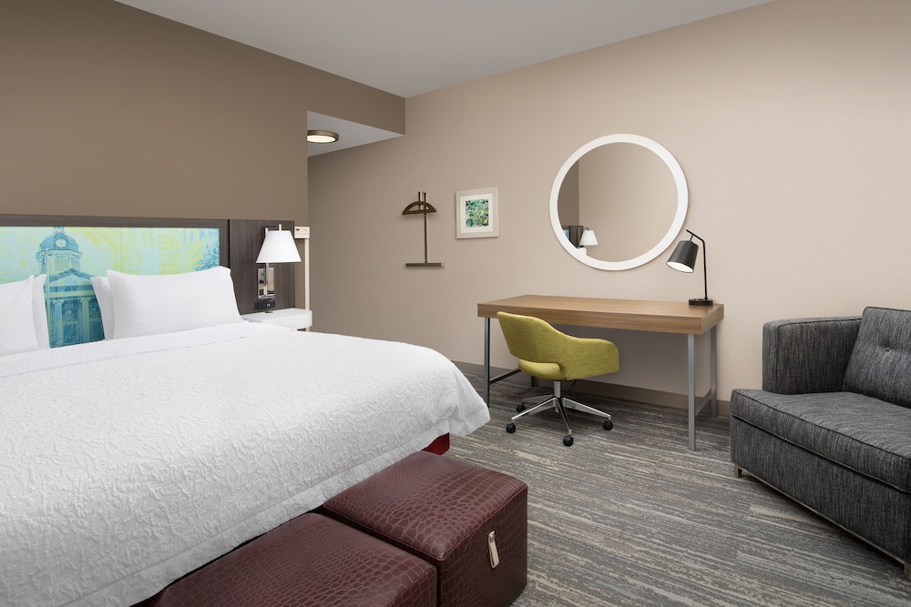 Hampton Inn & Suites Lake City - photo 9