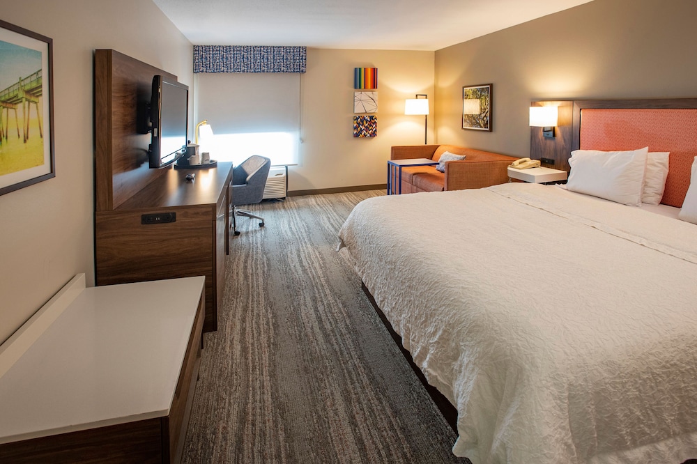 Hampton Inn Pensacola Airport - photo 13