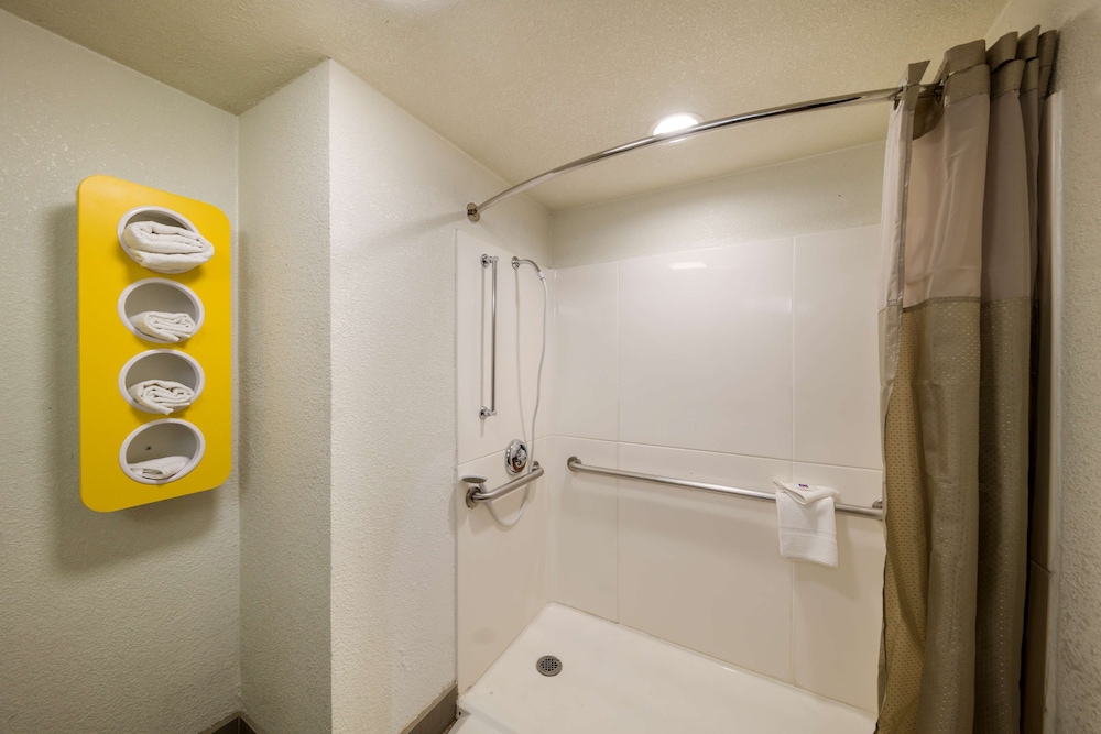Motel 6 Dallas TX Farmers Branch - photo 23