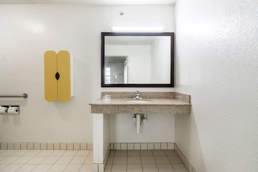 Studio 6 Plano TX Dallas Plano Medical Center - photo 20