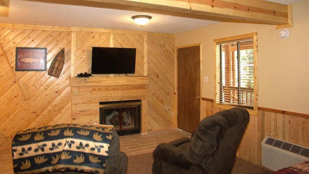 Upper Canyon Inn & Cabins - photo 88