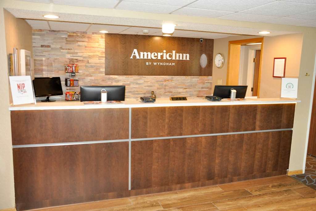 AmericInn by Wyndham Clear Lake - photo 2