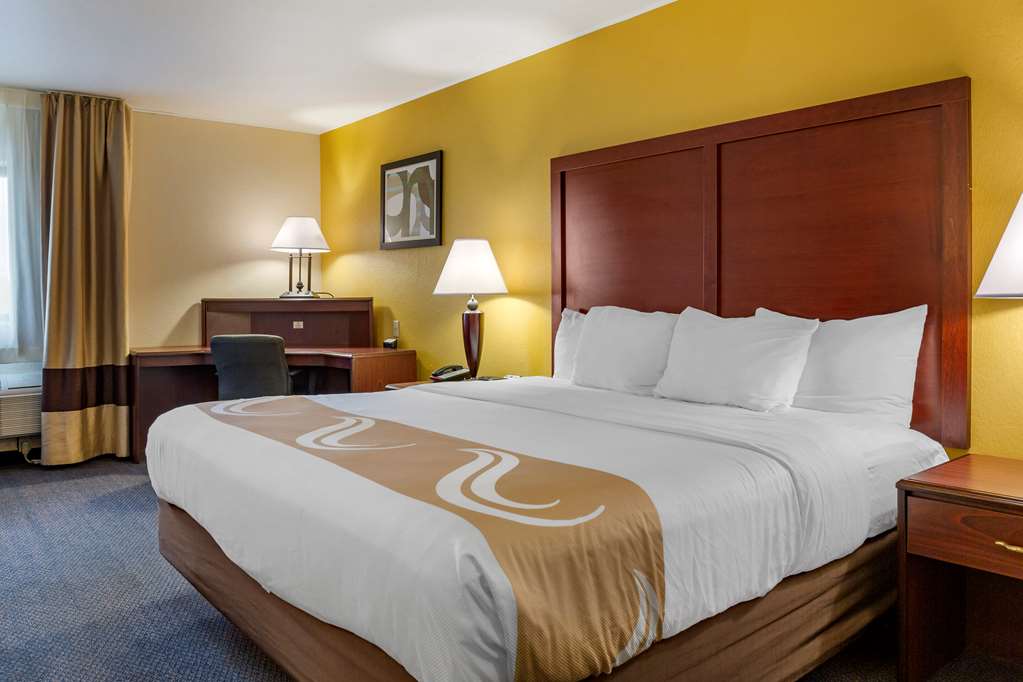 Quality Inn & Suites Zanesville City Center - photo 12