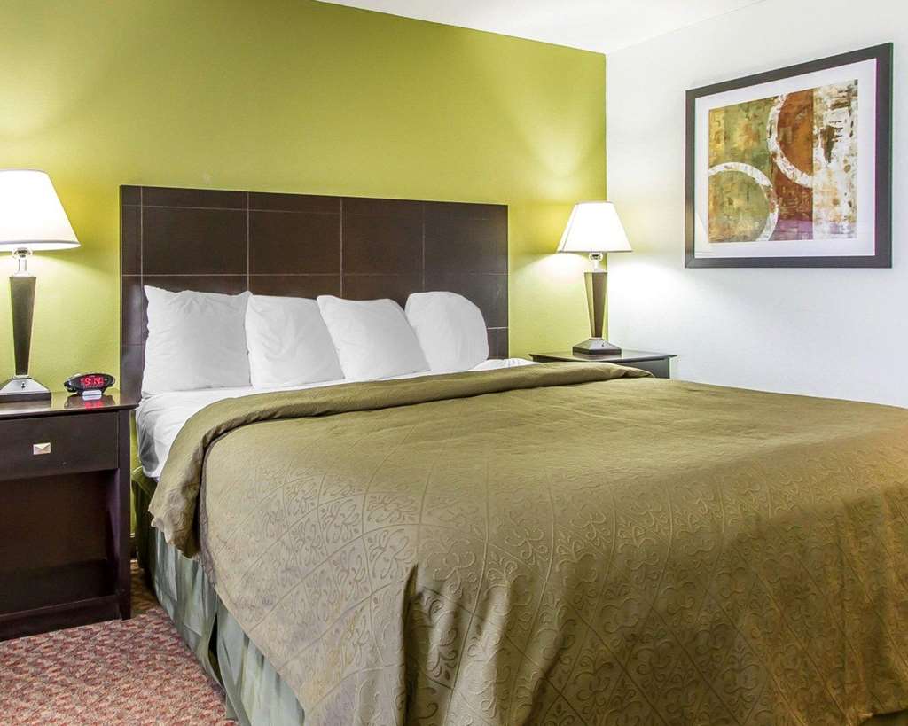 Quality Inn Pontiac - photo 22