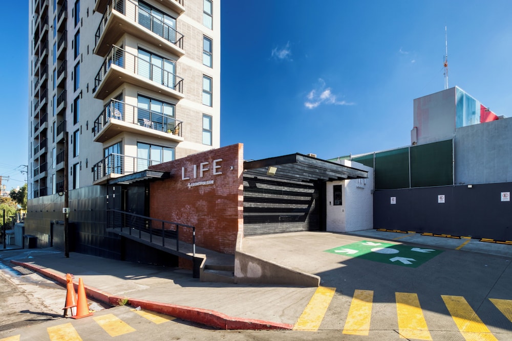 Uliv Life Tijuana — 4-Star Luxury Hotel in Tijuana, Mexico