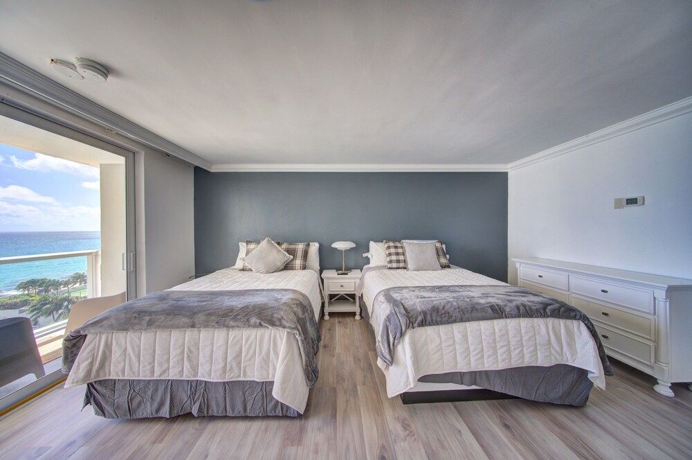 Marco's Beach Place - photo 6