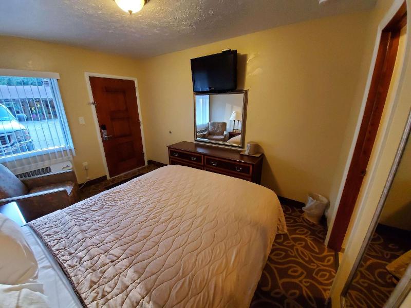 Jefferson Hills Motel - photo 48
