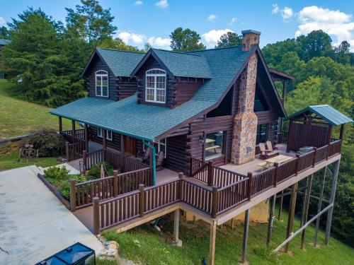 Perky Peaks Lodge — 4-Star Luxury Hotel in Sevierville, United States