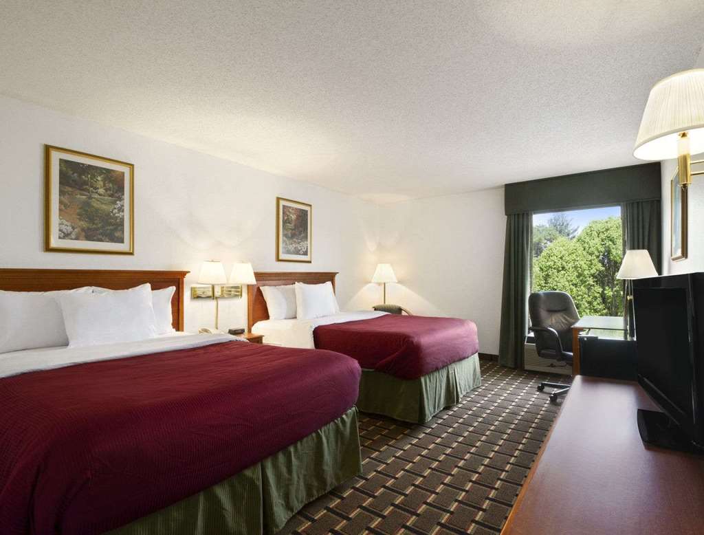 Baymont by Wyndham Crossville - photo 6