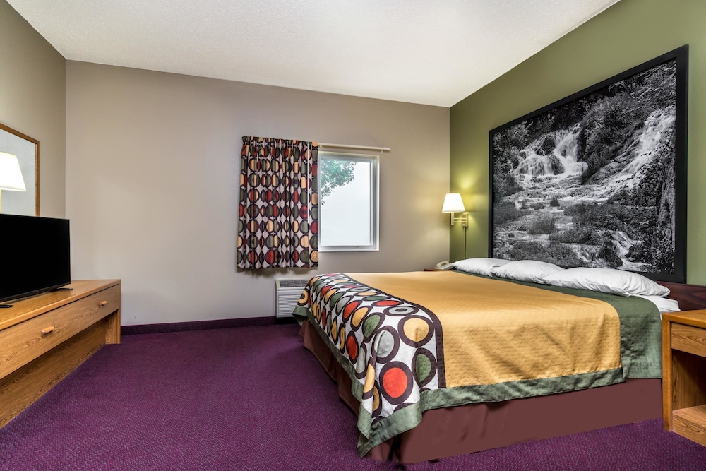 Super 8 by Wyndham Beresford - photo 7