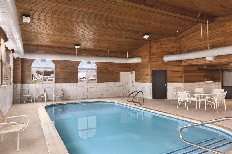 Wingate by Wyndham Auburn - photo 30