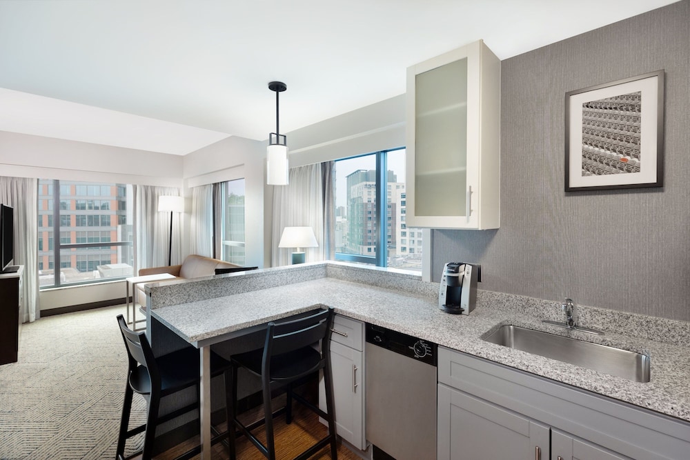 Residence Inn by Marriott Boston Back Bay Fenway - photo 34