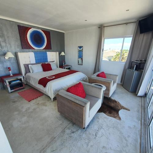 Atlantic Loft Open plan apartment with Sea Views