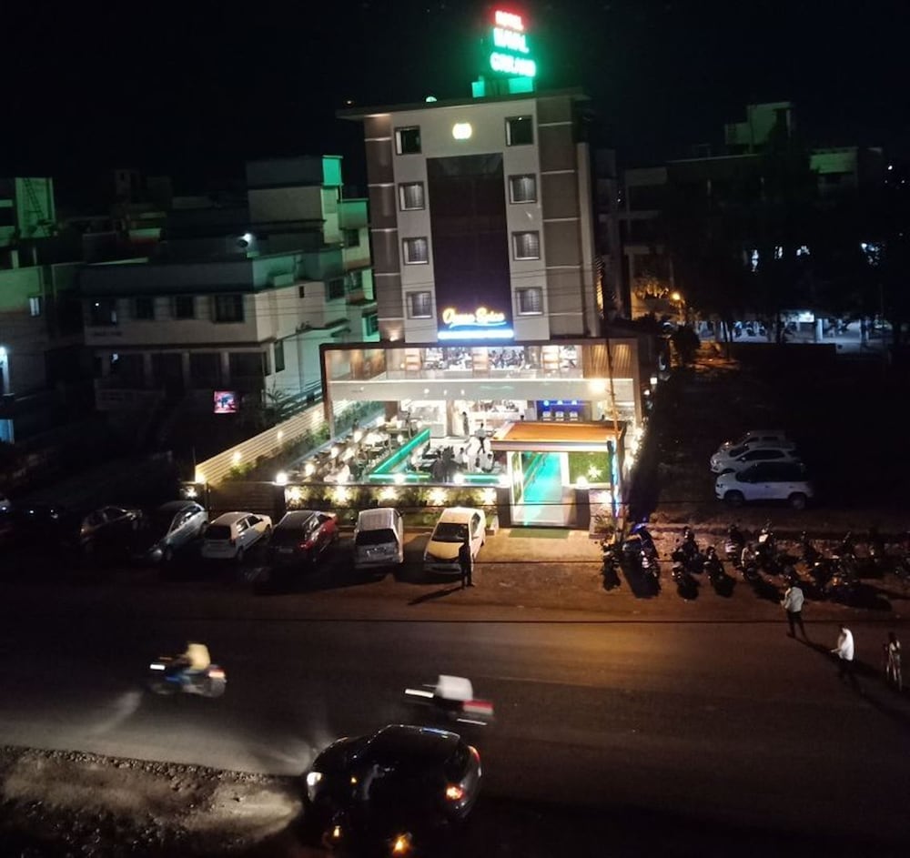 Hotel Maval Grand in Wadgaon, India