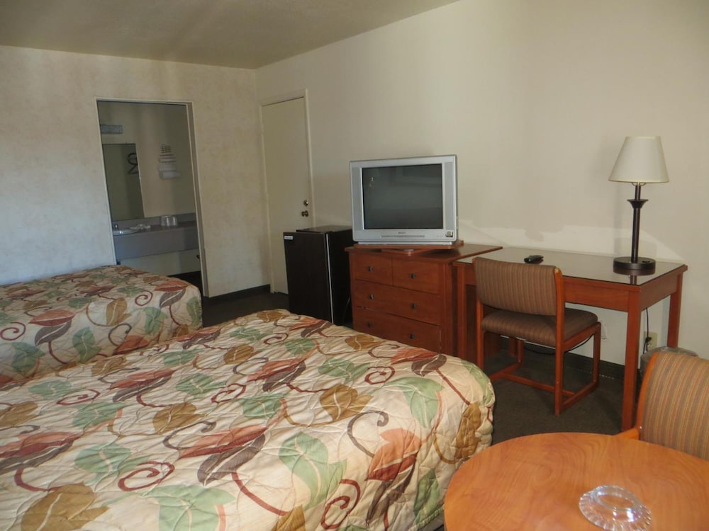 Premier Inns Metro Center - photo 12