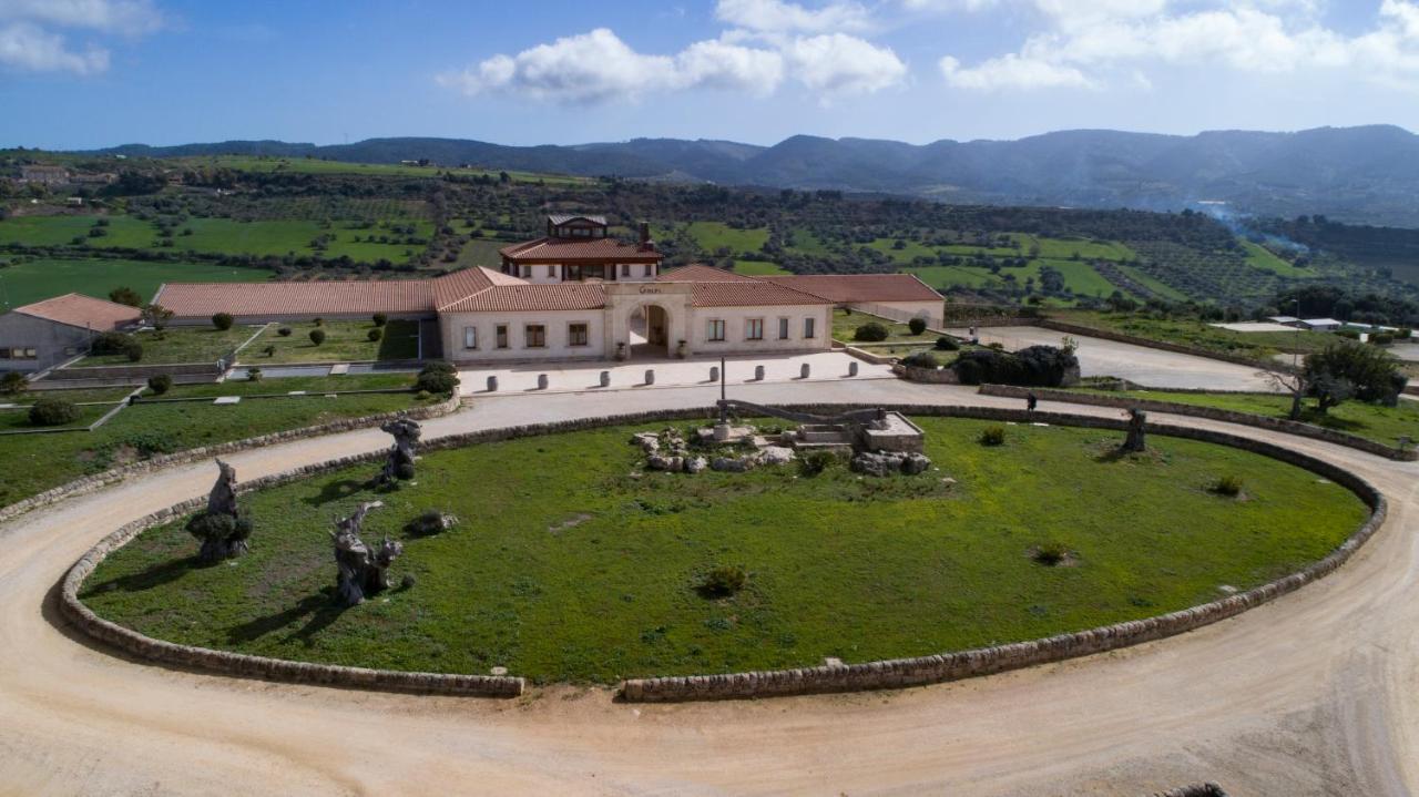 Locanda Gulfi — 4-Star Luxury Hotel in Chiaramonte Gulfi, Italy