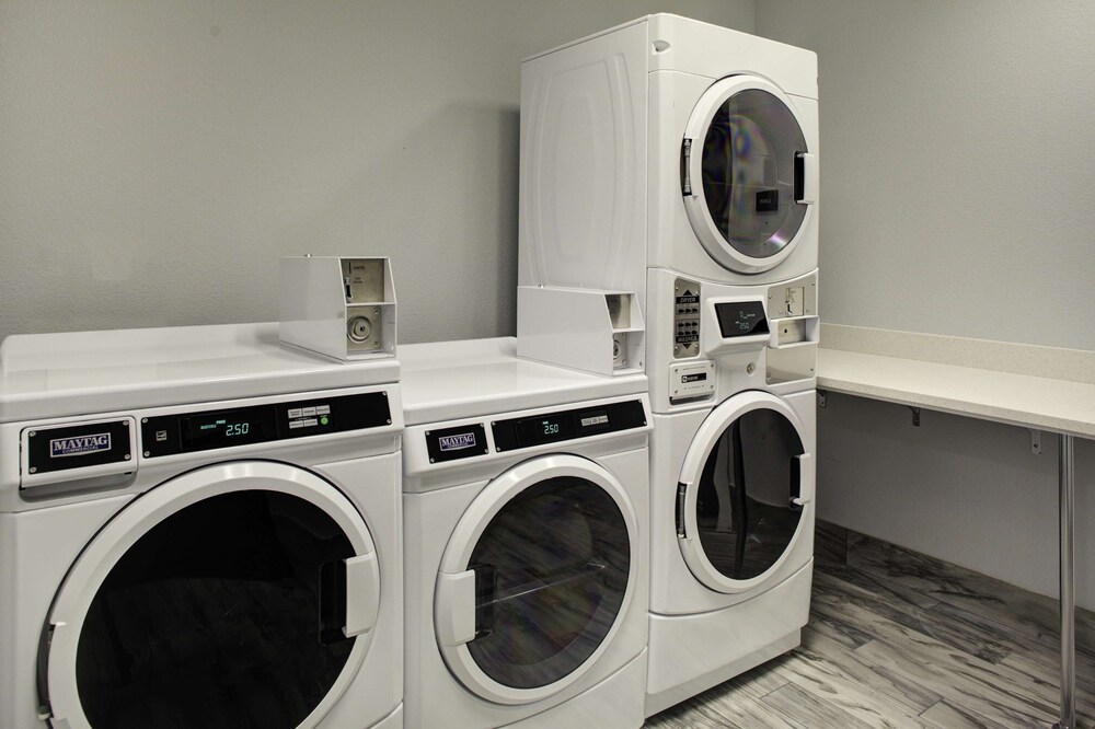 Hampton Inn & Suites Flagstaff East - photo 21