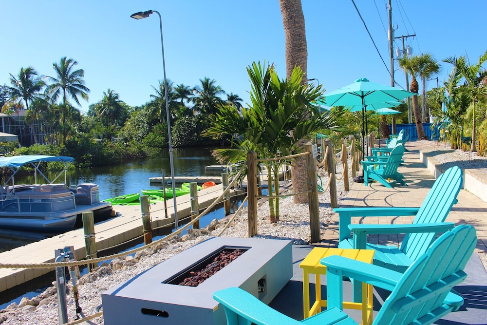 Latitude 26 Waterfront Resort & Marina - photo 77
