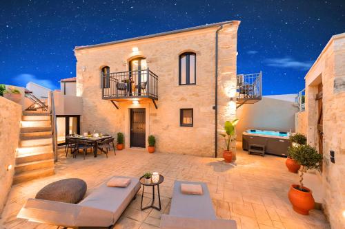 Roustico Luxury Villa Pool & Whirpool — 4-Star Luxury Hotel in Rethymno, Greece