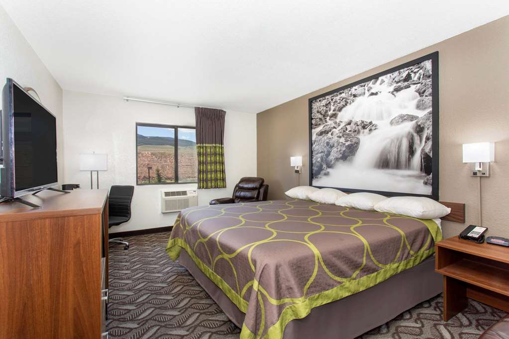 Super 8 by Wyndham Dubois - photo 9