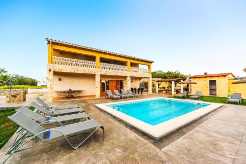 Villa Damian 6 — 4-Star Luxury Hotel in Alcudia, Spain