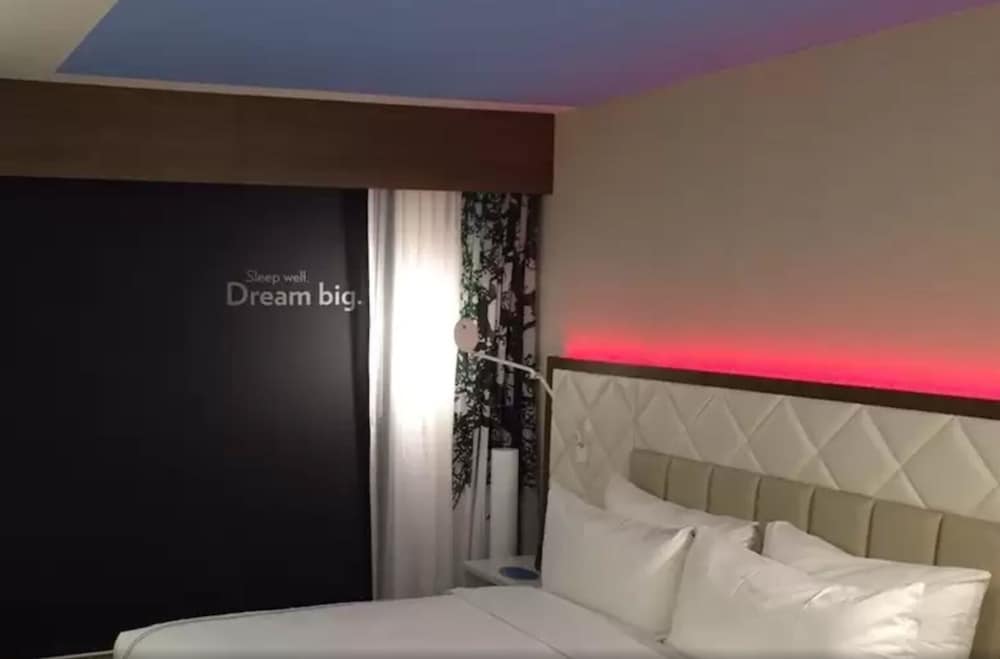 EVEN Hotel New York Times Square South by IHG - photo 11