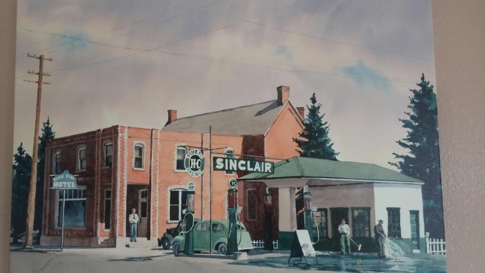 Blue Pine Motel - photo 21
