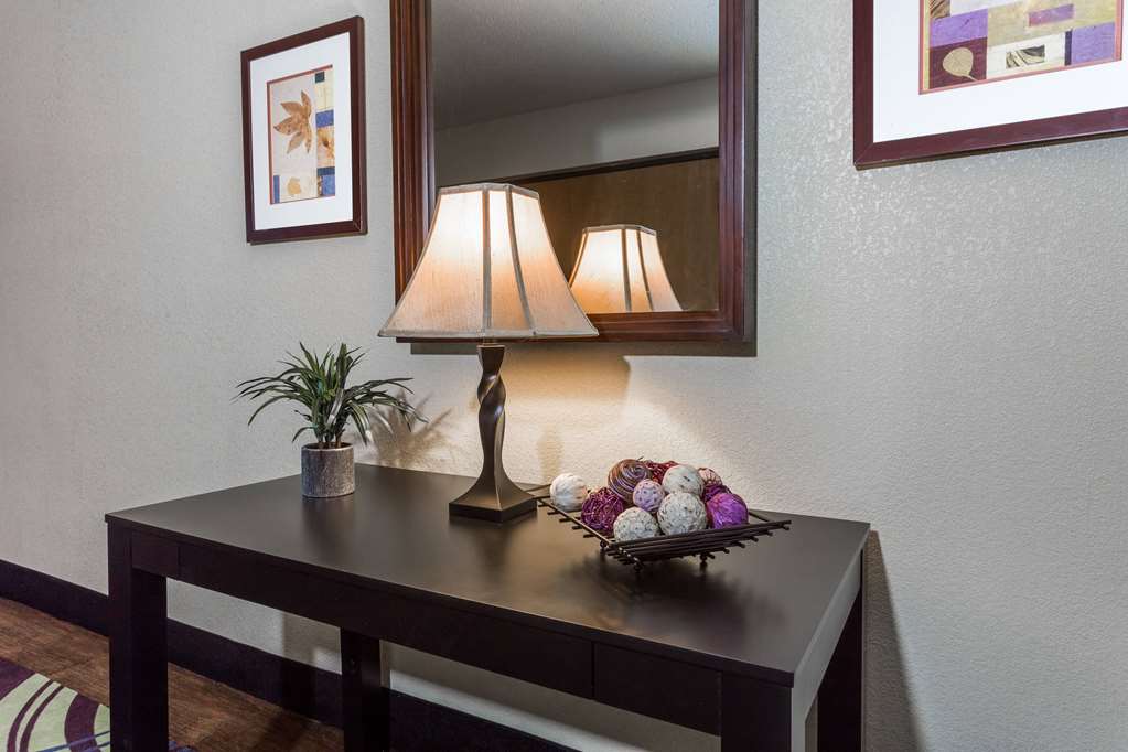 Days Inn & Suites by Wyndham Rocky Mount Golden East - photo 57