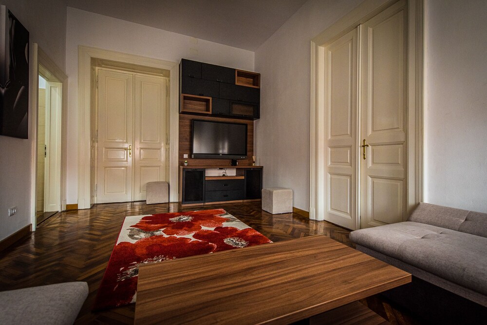 Selah Residence — 4-Star Luxury Hotel in Oradea, Romania