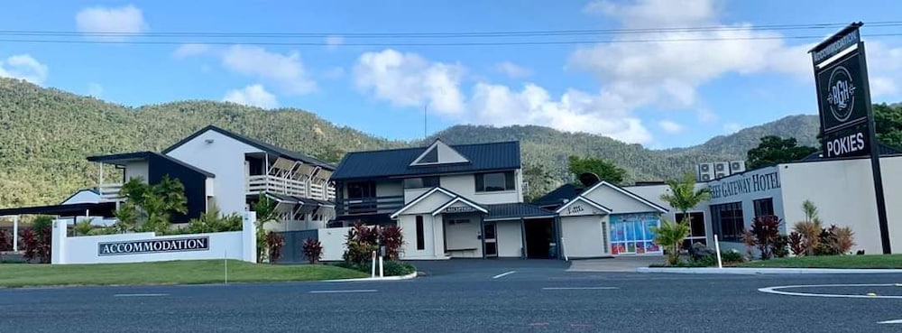 Cannonvale Reef Gateway Hotel in Cannonvale, Australia