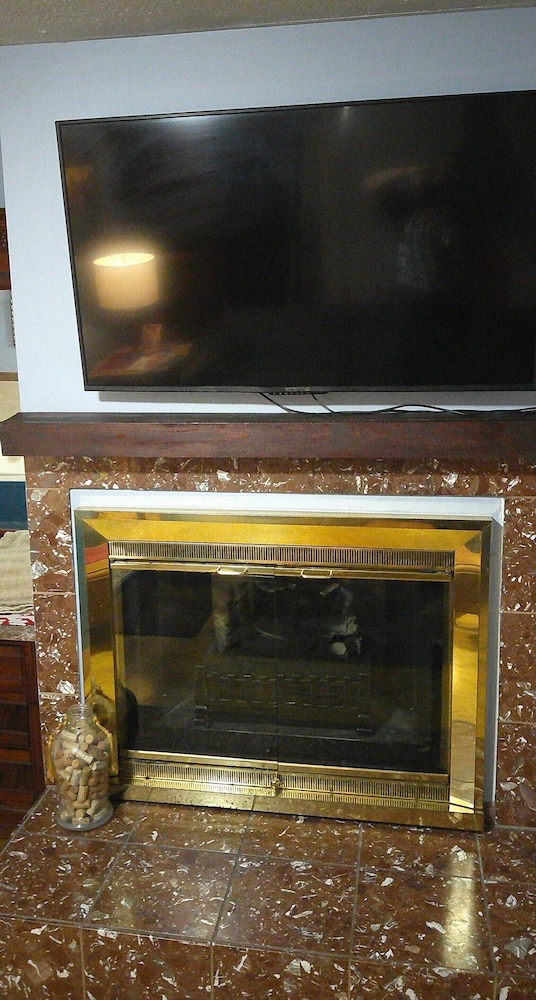 Lil Black Bear Inn - photo 124