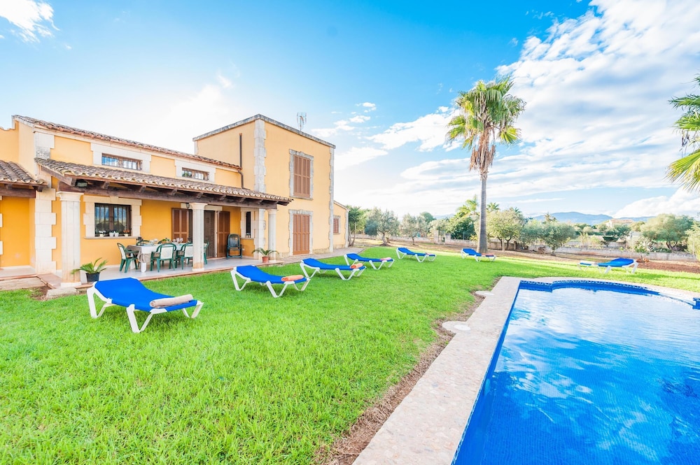 Ca Na Granada — 4-Star Luxury Hotel in Muro, Spain