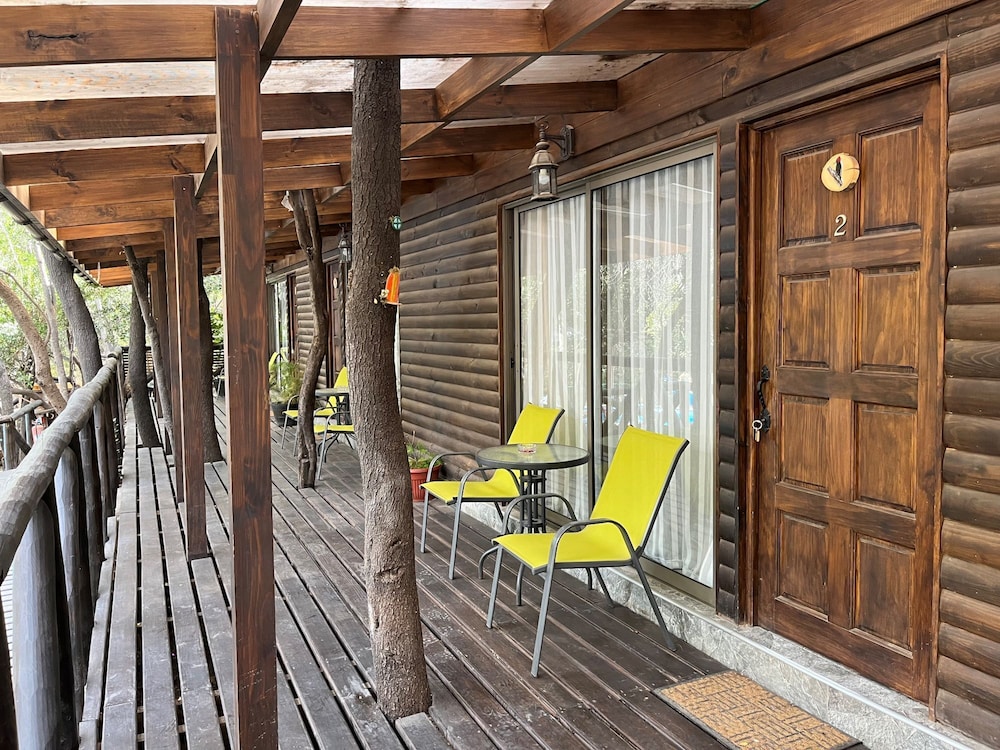 La Bella Durmiente - carbon neutral hotel in Unknown City