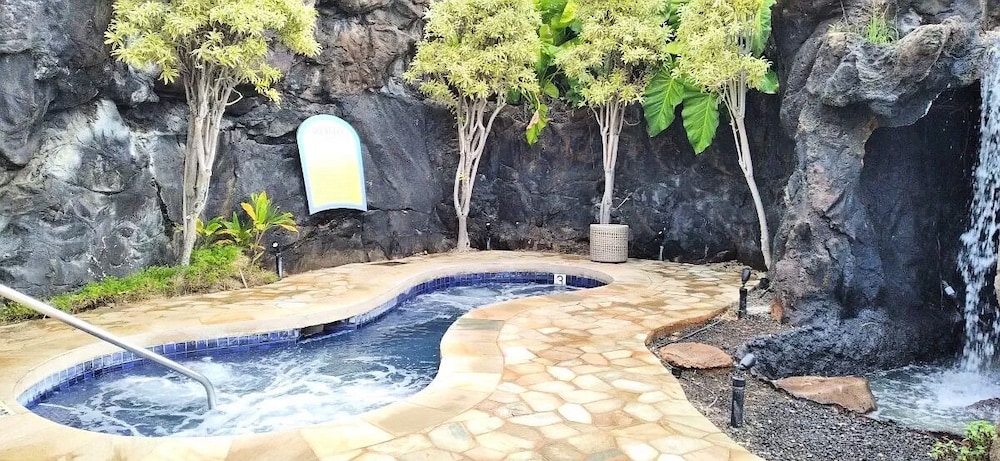 2417 at Lihue Oceanfront Resort - photo 30