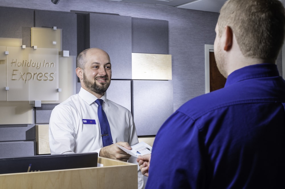 Holiday Inn Express Clayton by IHG - photo 4