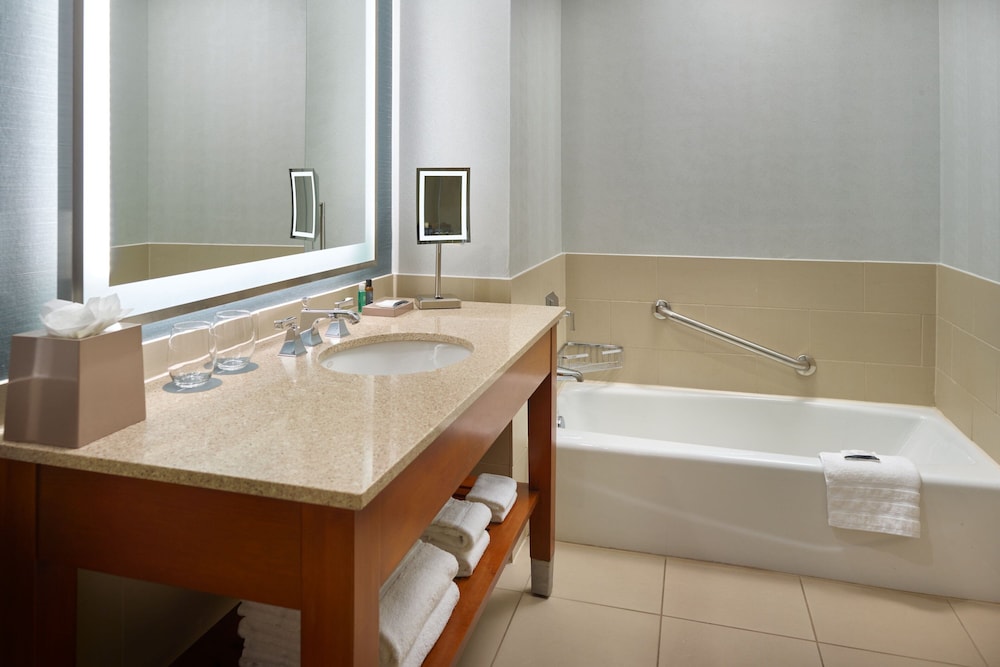 The Westin Memphis Beale Street - photo 21