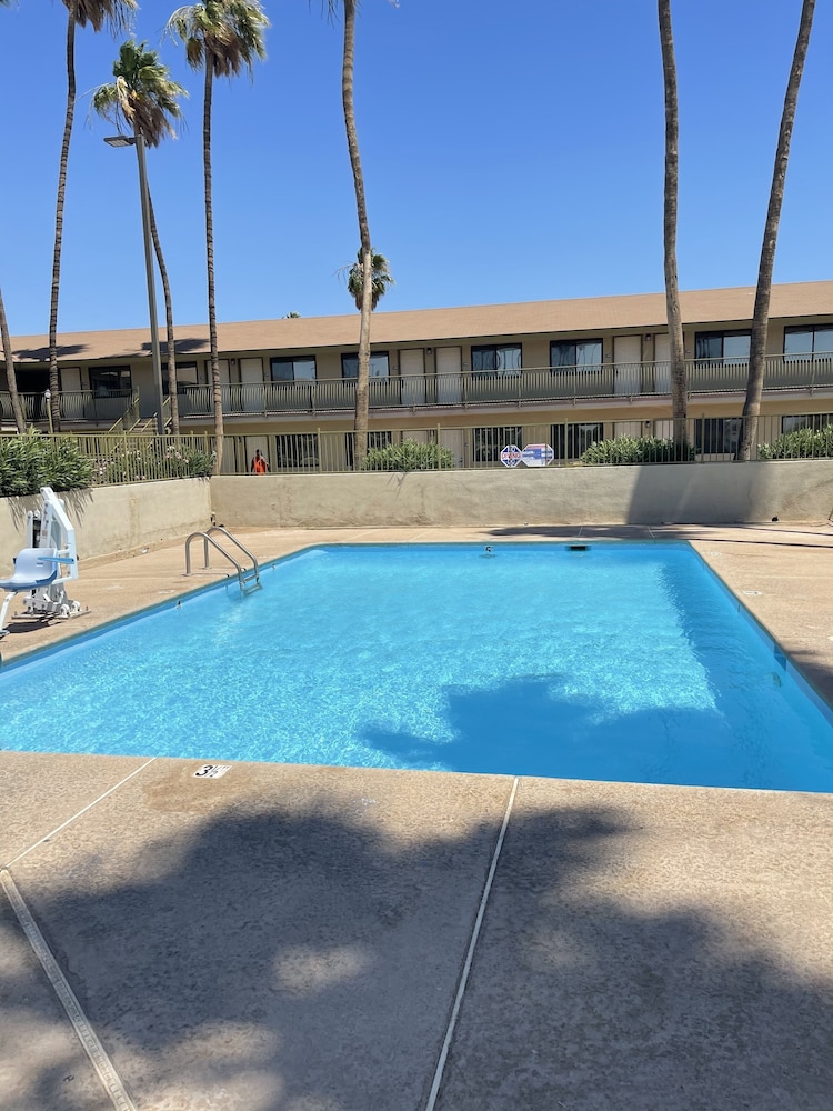 Americas Best Value Inn Blythe - photo 25
