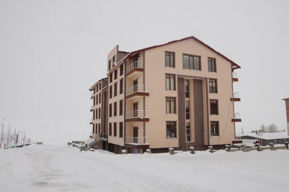 Kar Tanesi Apart Otel in Sarikamis, Turkey