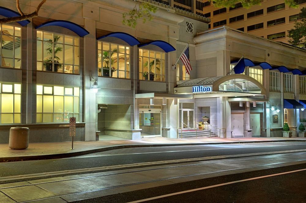 Hilton Portland Downtown - photo 2