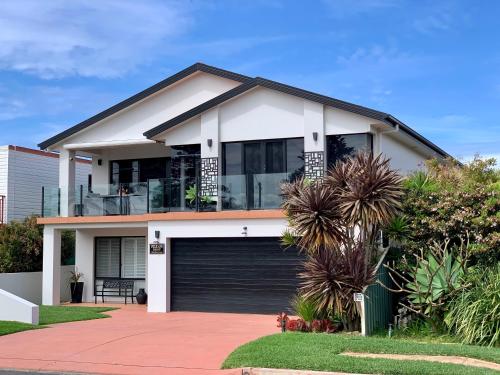 Pelicans Rest Shellharbour — 4-Star Luxury Hotel in Shellharbour, Australia