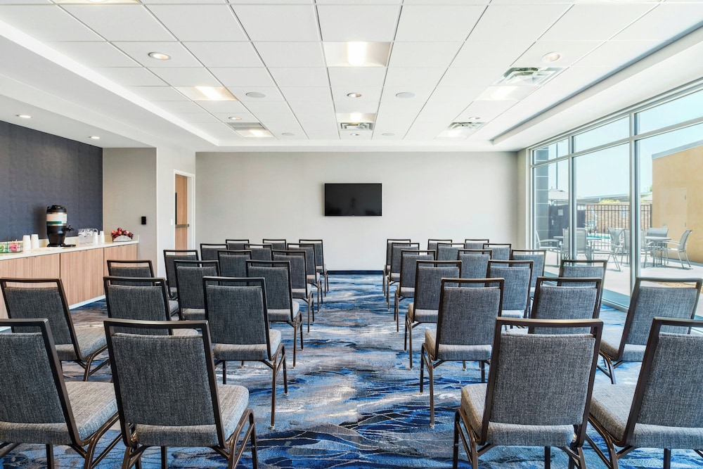Fairfield by Marriott Inn & Suites Hanford - photo 15