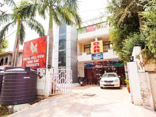 Hill View - carbon neutral hotel in Alwar