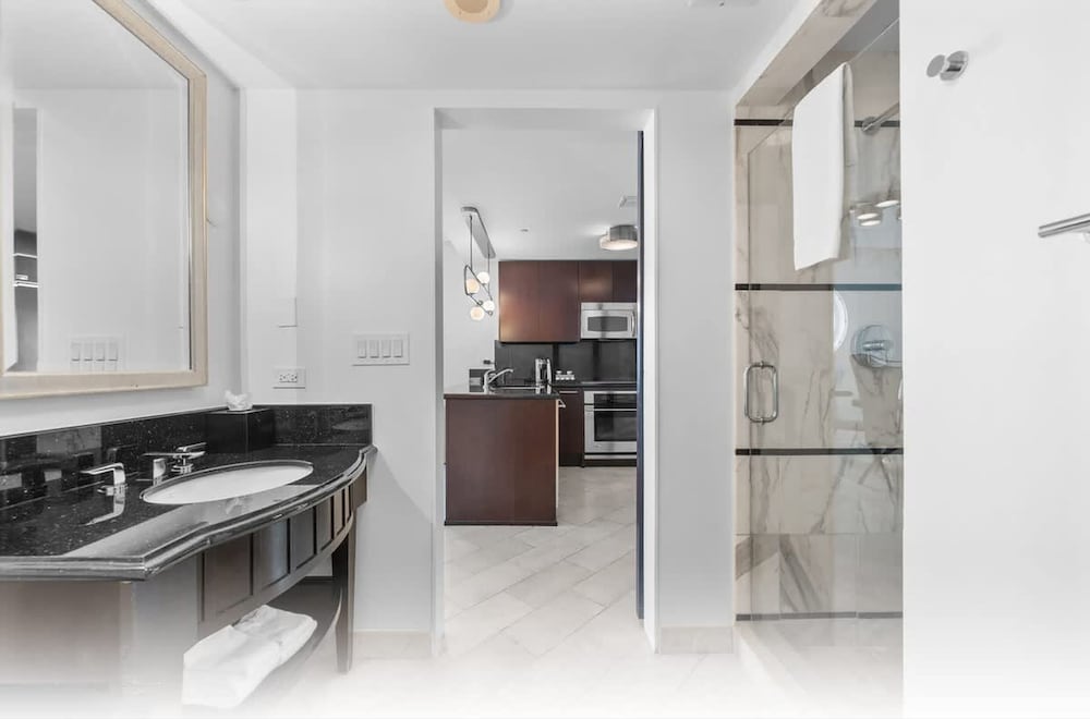 Fontainebleau Miami Beach Private Luxury Suites - photo 308